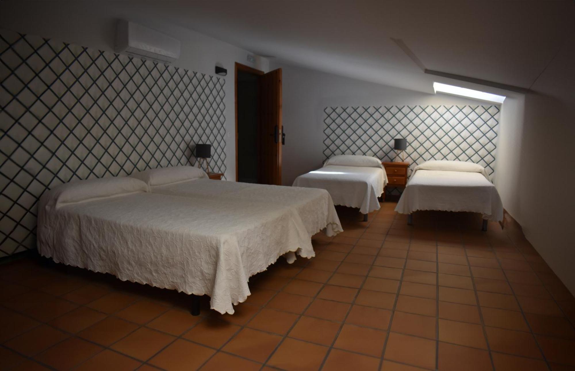 Hostal Altamira Guadalupe 구아달루페 외부 사진