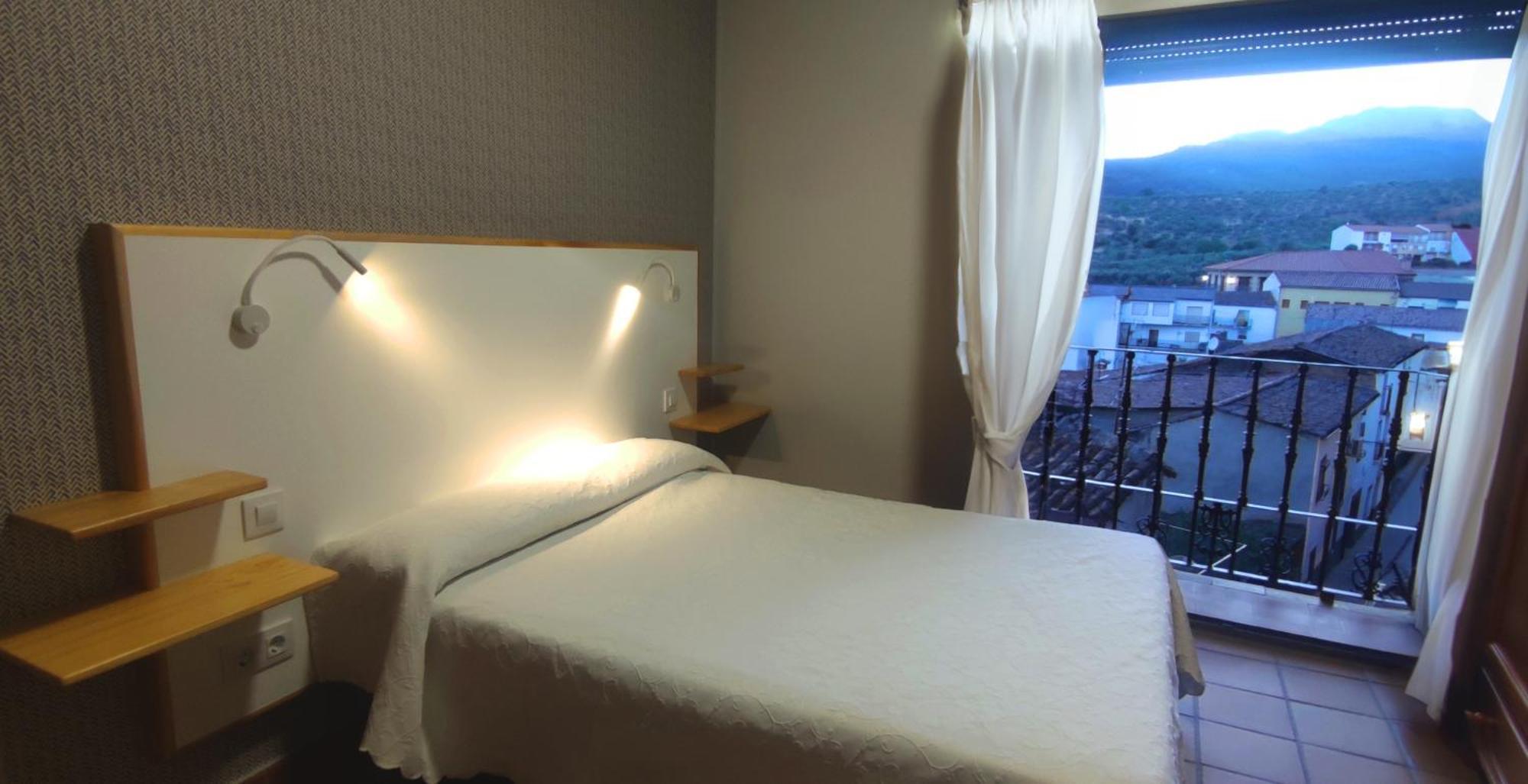 Hostal Altamira Guadalupe 구아달루페 외부 사진